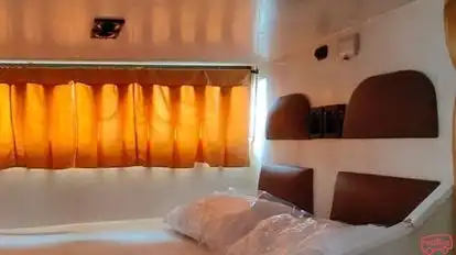 Pareek Travels Bus-Amenities Image