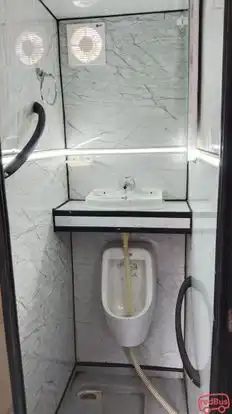 KVS Holidays Bus-Amenities Image