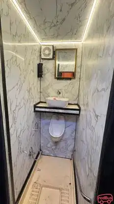 Virat Travels Bus-Amenities Image