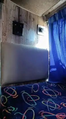 New Lucky Travels Surat Bus-Amenities Image
