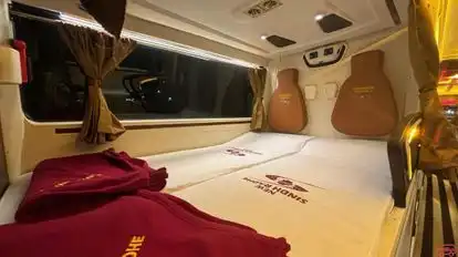 Sindh Radhe Travels Bus-Seats Image