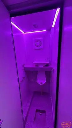 Shree Balaji Express Bus-Amenities Image