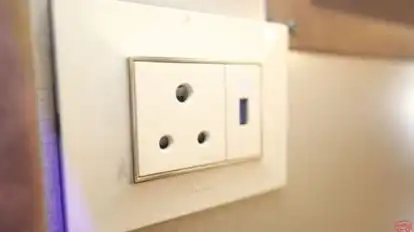 TRAVELLING INDIA Bus-Amenities Image