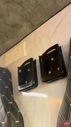 New Lucky Travels Surat Bus-Amenities Image