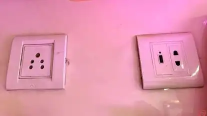 Rajhans Tours and Travels Bus-Amenities Image