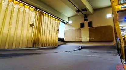 Slumber 37 Bus-Seats Image