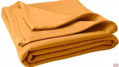 ABHIMANYU TRAVELS AND CARGO Bus-Amenities Image