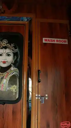 Momai Travels Bus-Amenities Image