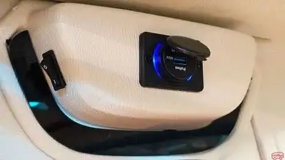 Tulsi Travels Bus-Amenities Image
