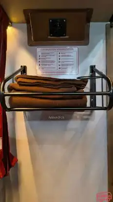 Raipur Cruiser Bus-Amenities Image