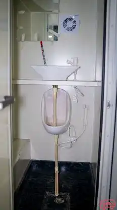 Singh Tour & Travels Bus-Amenities Image