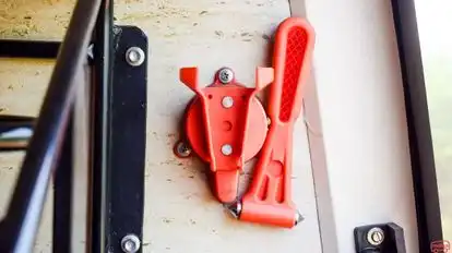 Shri Abinesh Roadways Bus-Amenities Image