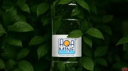 SL Travels Bus-Amenities Image