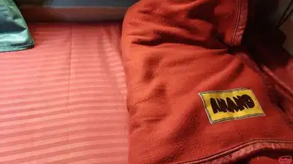 Anand Deluxe Bus-Amenities Image