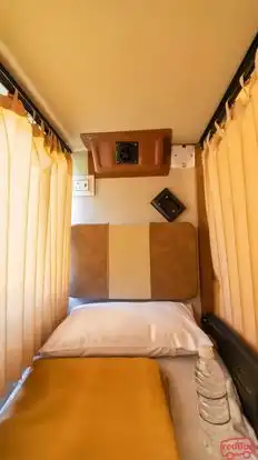 UFO Bus Bus-Seats Image