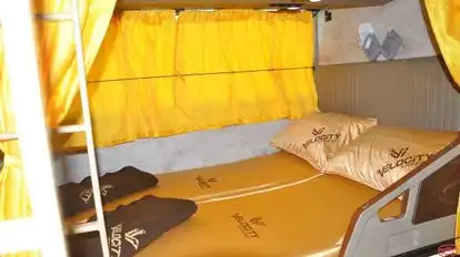 Velocity Xpress Bus-Seats Image