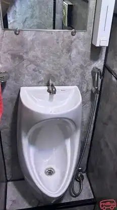 Mahalaxmi Travels Bus-Amenities Image