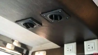 Sai  travels chembur Bus-Amenities Image