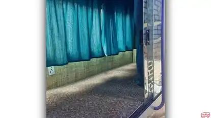 Eagle falcon bus Bus-Seats Image