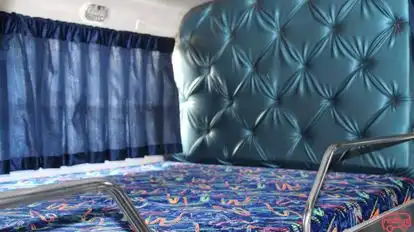 Hans Travels (I) Private Limited Bus-Seats Image