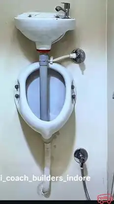 Kanchan   Holidays Bus-Amenities Image