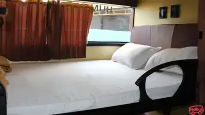 Humsafar Travels Bus-Seats Image